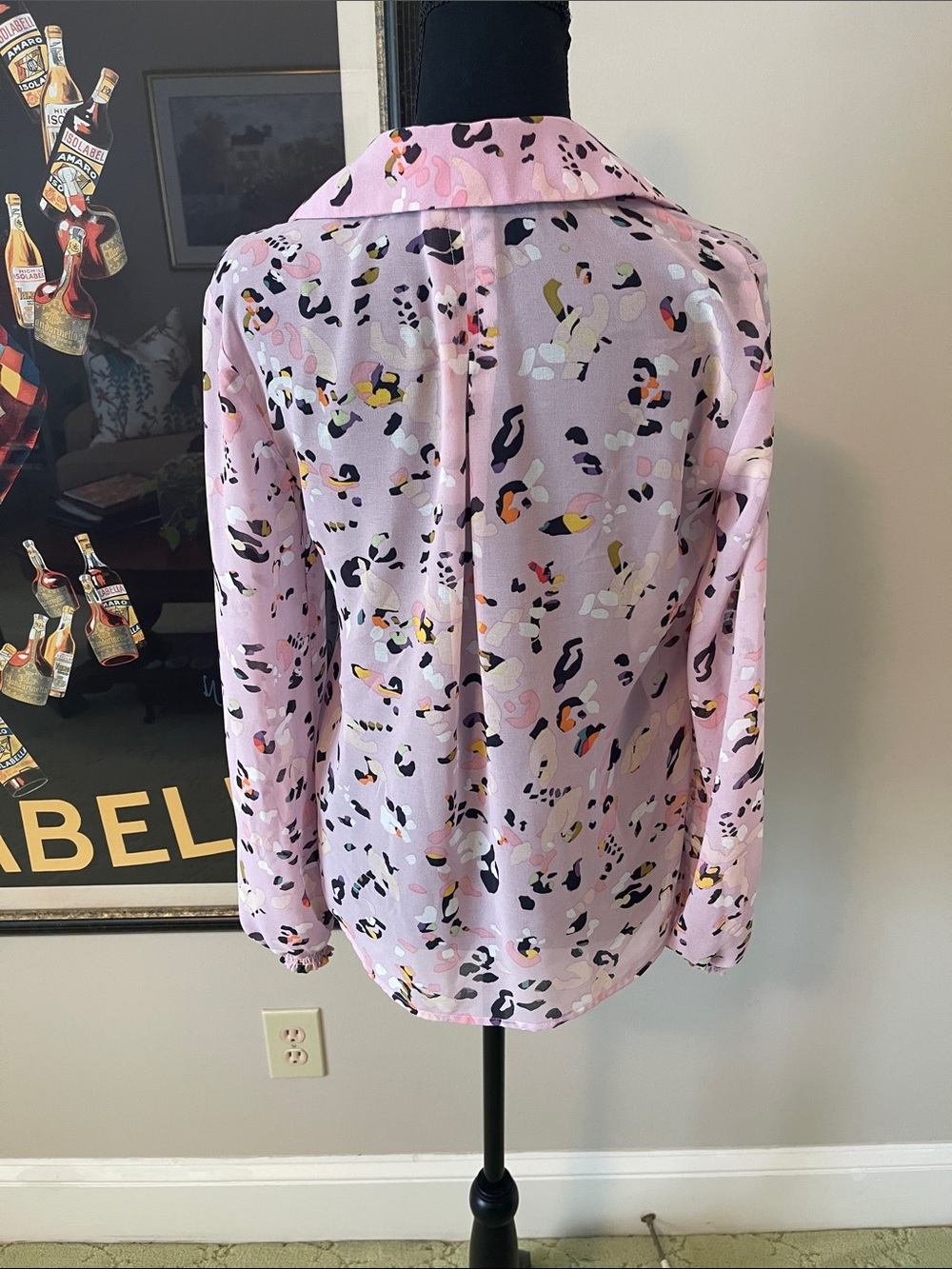 Blouse by Cabi in size extra small - Picture 2 of 6